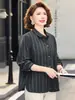Camisa de otoño para madre de mediana edad 2026 nuevo estilo, tops de alta gama y con clase para mujeres de mediana edad y mayores, elegantes y con estilo