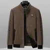 Jaqueta masculina de lã com pele de carneiro, estilo business casual, espessada para aquecimento, adequada para outono e inverno, projetada para homens de meia-idade e também uma ótima opção para pais.