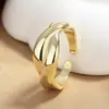 Anel Liso Metálico, Anel Aberto Espiralado de Fio Grosso com Cruz Simples, Joia Geométrica Larga Espelhada Personalizada Feminina