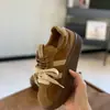 Tênis de treino alemães retrô com forro de fleece para mulheres, nova coleção outono/inverno 2026, com acabamento em camurça, sola grossa e um design confortável e casual que combina com tudo