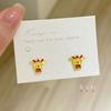 Serie Navideña Sanrio Pendientes Lindos Creativos Mini Pendientes de Dibujos Animados Diseño de Nicho Pendientes para Estudiantes Mujeres