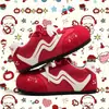 Tênis de treino femininos alemães super populares com aumento interno de altura, sapatos vermelhos retrô, novos tênis casuais dopamina que aumentam a altura 2026