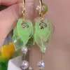 Pendientes de Flor de Lujo Ligero Imitación de Concha Francesa para Mujer Diseño de Nicho Elegantes de Gama Alta Pendientes Súper Hada de Pétalos