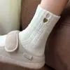 Estilo Doce de Menina Meias Esportivas Outono e Inverno 2025 Estilo Coreano Ins Terry Pile Versátil em Forma de Coração Quentes Meias de Cano Médio