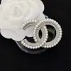 Broche de Borde Ondulado con Perlas y Pedrería, Accesorio de Hebilla Versátil y Elegante para Ropa, Sombreros y Bolsos