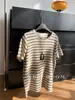 Camiseta de Manga Corta con Rayas de Bloques de Color Cepilladas de Piel de Conejo Suave y Esponjosa por Ambos Lados para Mujer, Estilo Coreano, Corte Holgado, Top Adelgazante, Principios de Primavera 2026