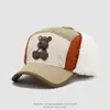 Chapéus de outono e inverno para crianças, tecido de secagem rápida, design de urso 3D, proteção quente para as orelhas, chapéu Lei Feng, boné de beisebol para alunos do ensino fundamental
