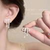 Pendientes de lazo hueco de plata para mujer, aretes de alta gama de nicho de verano, nuevos aretes con diseño de explosiones 2024
