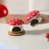 Cogumelo Criativo em Forma de Pequeno Animal de Estimação Necessidades Diárias Cerâmica Hamster Esconderijo Casa de Resfriamento Urso Dourado Banho Areia Bacia