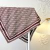 Cachecol quadrado de lã de seda paisley de quatro grades pretas para meninas, cachecol de lã de seda versátil e elegante de inverno de alta qualidade