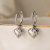 Exquisitos pendientes de cobre chapados en oro con circonitas en forma de corazón de Aogu, de moda transfronteriza, mini pendientes encantadores de alta calidad para mujer.