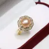 Anel de Pérola de Água Doce para Mulheres, 8-9mm, Brilho Forte, Defeitos Sutis, Design Aberto Exclusivo, Banhado a Ouro 18K, Joia Totalmente Cravejada com Zircônias