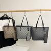 Bolsa para Suegra 2025 Nueva Bolsa Tote Estampada para Viajar Bolso de Hombro de Moda para Mujer Bolso de Mano Trendy Bolso para Mujer