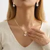 Brincos de argola em formato de coração com strass criativos, best-sellers transfronteiriços europeus e americanos, conjunto de joias estiloso e elegante, que valoriza o visual