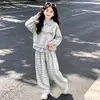 Estilo académico perezoso artístico otoño temprano nuevo sudadera con capucha de retazos a rayas solapa conjunto de pantalones casuales versátil estilo coreano para niñas