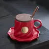 Taza de bronce de personalidad de alto valor taza de café con relieve creativo taza de agua para pareja grabada con tapa logo personalizado