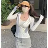 Roupa feminina de proteção solar slim fit, resistente a UV, adequada para atividades ao ar livre no verão, leve e respirável, jaqueta de yoga que afina a cintura