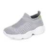 Tênis Infantil Malha Cruzada 2025, Tênis Esportivo Casual Infantil, Tênis Slip-On para Meninos e Meninas, Tênis Casual Juvenil, Cinza e Branco