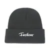 Gorro de Otoño e Invierno para Hombre y Mujer de Lana Tejida sin Pompón Bordado con Letra Gorro de Punto Cálido Moda Coreana Gorro de Moda