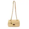 Bolso bandolera transfronterizo, bolso de cadena, popular bolso cuadrado pequeño estilo Chanel, bolso de hombro, bolso acolchado elegante de lujo ligero para debajo del brazo para mujer