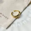Anillo Abierto Dorado Brillante Exagerado Estilo Europeo y Americano para Mujer, Temperamento de Nicho, Anillo de Moda Único con un Toque Fresco y de Alta Gama
