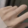 Anillo sencillo y delicado con incrustaciones de diamantes para mujer, estilo nicho minimalista, fresco y chic, anillo abierto moderno y único para el dedo índice, a la moda