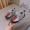 Novedad Otoño 2026 Zapatos Casuales para Niños Estilo Coreano Bloque de Color de Moda Puntera Reforzada Antipateo Exterior Unisex Zapatos Deportivos para Niños
