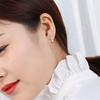Aretes coreanos de lazo plateado con diamantes completos aretes aretes femeninos hueso de la oreja temperamento simétrico triángulo incrustado aretes de circonita
