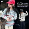 Suéter de Punto Grueso Bordado a Rayas con Cuello Polo de Bloques de Color Casual Nuevo Otoño 2026 para Niñas de Edad Media y Grandes