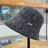 Sombrero de Pescador de Lana Largo Adelante Corto Atrás Estilo Japonés Simple para Mujer Otoño Invierno Cálido Ala Ancha Hace la Cara Más Pequeña Cabeza Grande Cara Grande