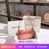 Entrega en una sola pieza moda nicho patrón de cocodrilo bolso Kelly 2023 estilo occidental bolso de axila Manhattan venta al por mayor