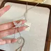 Colar Longo com Borboleta e Franjas Prateadas Corrente para Clavícula Ajustável com Puxador Novo para Primavera e Verão Feminino Acessórios de Nicho de Alta Qualidade