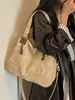 Comércio Exterior Feminino Outono/Inverno Retrô Bolsa Tote de Grande Capacidade para o Dia a Dia Toque de Luxo Passeio Viagem Bolsa de Ombro Único Transversal Transfronteiriça