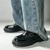 Sapatos masculinos plus size transfronteiriços 2026 novo modelo estilo britânico sapatos casuais de couro pretos sapatos derby formais de bico largo sapatos plataforma
