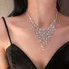 Collar Europeo y Americano Viento Frío Diamante Lazo Estrella Borla Collar Temperamento Alto Sentido Cadena Clavícula Collar Moda Personalidad