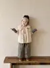 Conjunto infantil 26, nova coleção de inverno, colete versátil de fleece espesso estilo coreano, calça casual de trabalho com forro de fleece para meninas pequenas, disponível para dropshipping