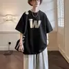 Camiseta de Manga Curta em Promoção Relâmpago para Homens, Top Tendência de Verão Simples de Meia Manga, Camiseta de Marca Tendência Casual Solta Estilo Hong Kong