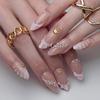 Uñas postizas cortas más vendidas de Amazon en degradado nude con estrellas de perla, uñas postizas estilo navideño