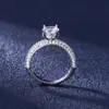Anillo de Simulacro Transfronterizo de Deseo Anillo Completo de Diamantes para Mujer Anillo Europeo y Americano de Cuatro Garras Anillo de Compromiso Anillo de Simulacro de Diamantes Joyería