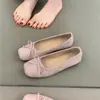 Sapatilhas Delicadas de Fada 2025 Francês Doce Elegante Laço Bico Quadrado Baixo Sola Macia Loafers Brisa da Noite