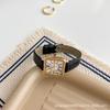 Reloj de Pulsera IEKE Clásico Retro Estilo Hong Kong Casual Esfera Cuadrada Correa para Mujer Diseño Nicho de Alta Gama Combinable Blanco