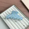Pinza de garra de tela azul de lunares estilo francés, pinza de tiburón grande simple para recogidos diarios, elegante accesorio para el cabello para niñas