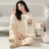 Pijamas de comercio exterior para niñas primavera y otoño manga larga variedad de opcionales cuello redondo talla grande sentido de alta gama se pueden usar fuera de casa traje de ropa para el hogar