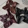 Argola para cabelo quadrada em couro PU de moda francesa, faixa de cabelo de alta qualidade, novo design simples de 2024, argola para cabelo estilo "intestino grosso"