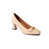 Sapatos de Salto Alto Quadrados de Cintura Fina Tricolores para Mulheres, Novo Estilo 2026, Sapatos Individuais de Boca Rasa com Fivela de Couro Genuíno, Sapatos Femininos Estilo Francês