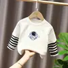 G2094# camiseta de manga comprida para meninos e meninas primavera e outono nova camiseta infantil estampada para usar por baixo de algodão infantil gola redonda outono e inverno