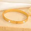 Pulsera de Titanio Moda Europea y Americana Transfronteriza para Mujer Diamante Estampado Hebilla de Acero Inoxidable Cinco Hojas Pulsera Joyería de Alta Calidad