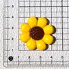 Accesorios Brillantes de Resina de Girasol DIY Charms para Zapatos Ropa Botella de Agua Pasador Gomita para el Cabello Pegatinas Decorativas