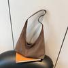 Bolsa de Ombro Retrô da Moda Nova 2024 de Grande Capacidade para o Dia a Dia para Mulheres, Bolsa Tote Casual Versátil de Axila Fosca
