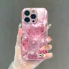 Capa Rígida de Vidro Rosa Estilo Celebridade com Estampa de Coração 3D 17Pro Capa de Celular Rosa iPhone16